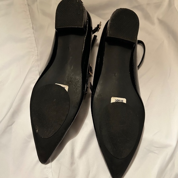 ASOS DESIGN Lyra caged mary jane pointed ballet flats in black - Picture 4 of 5